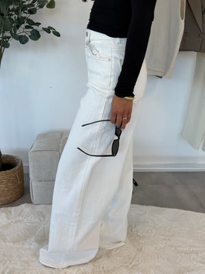 Lyra jeans – witte damesjeans, zijaanzicht