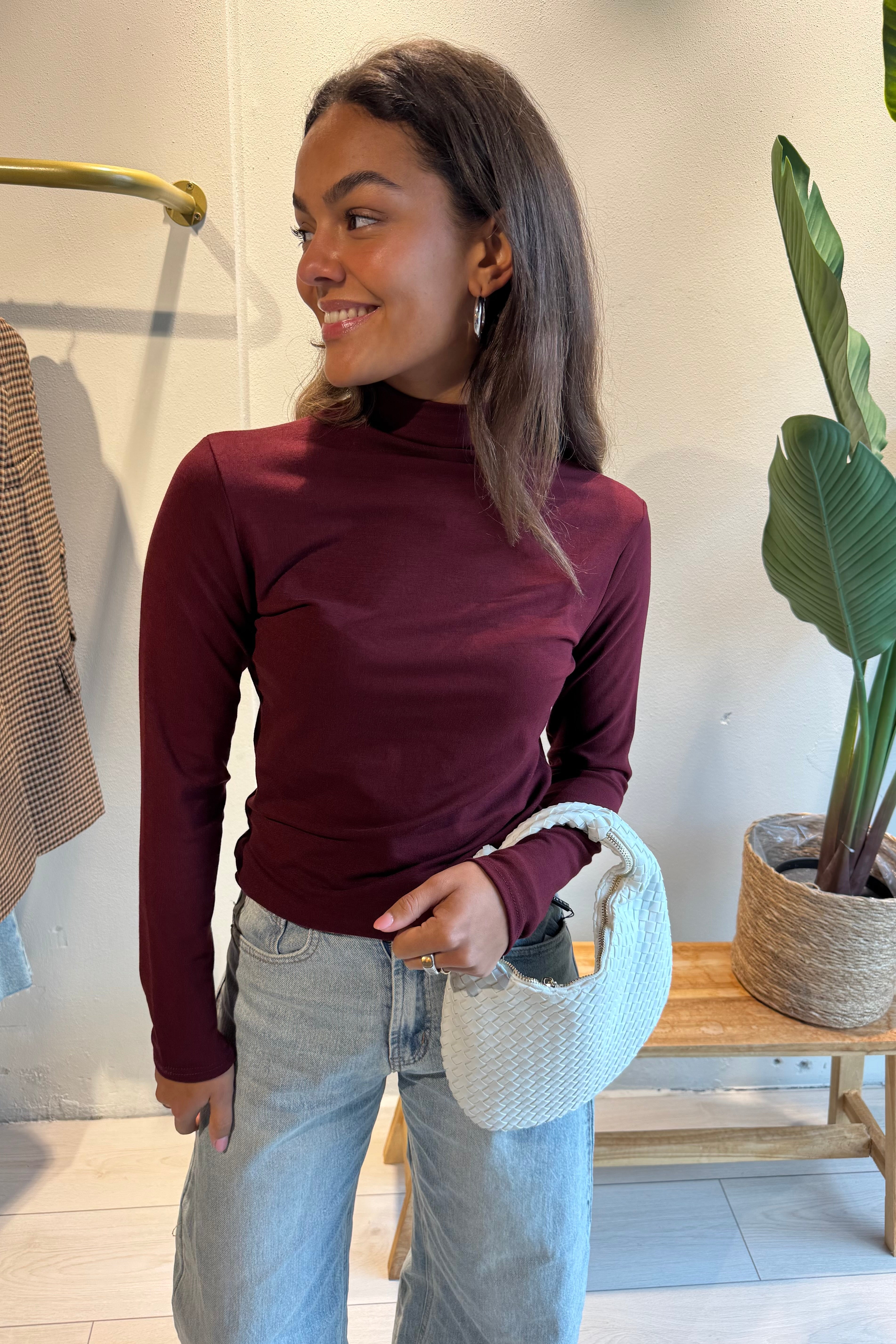 Turtle neck bordeaux