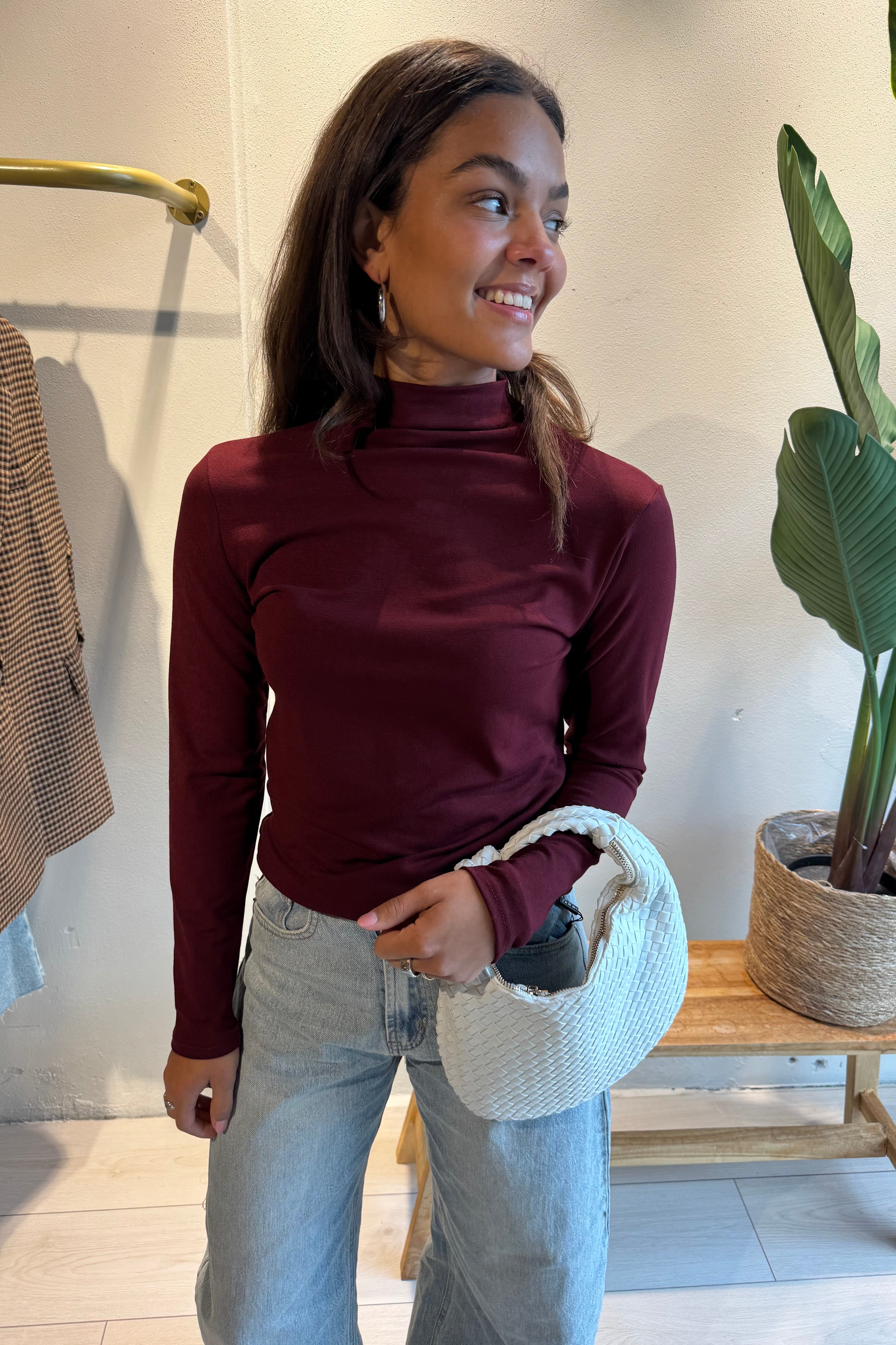 Turtle neck bordeaux
