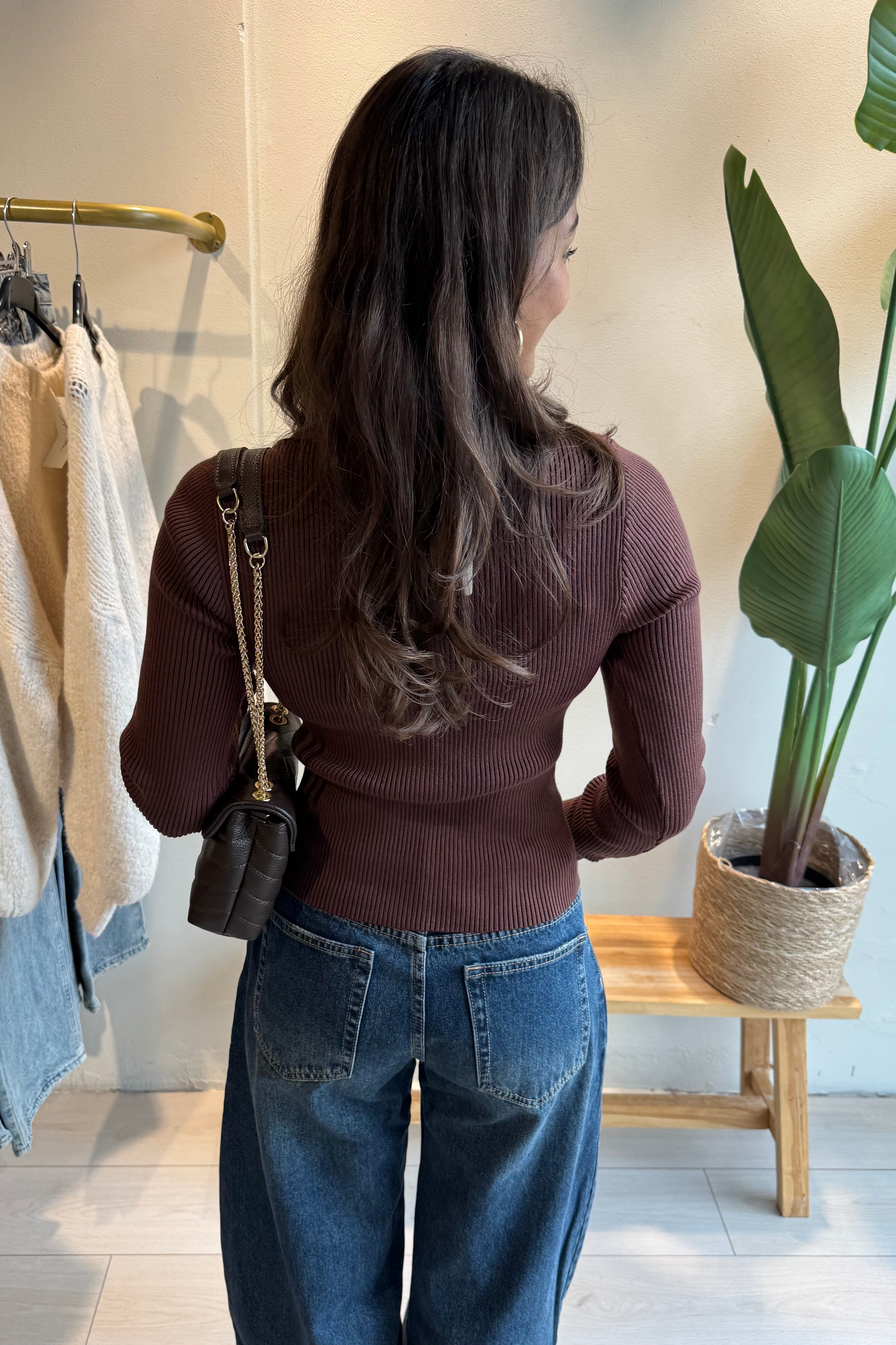 Mirelle truitje bruin